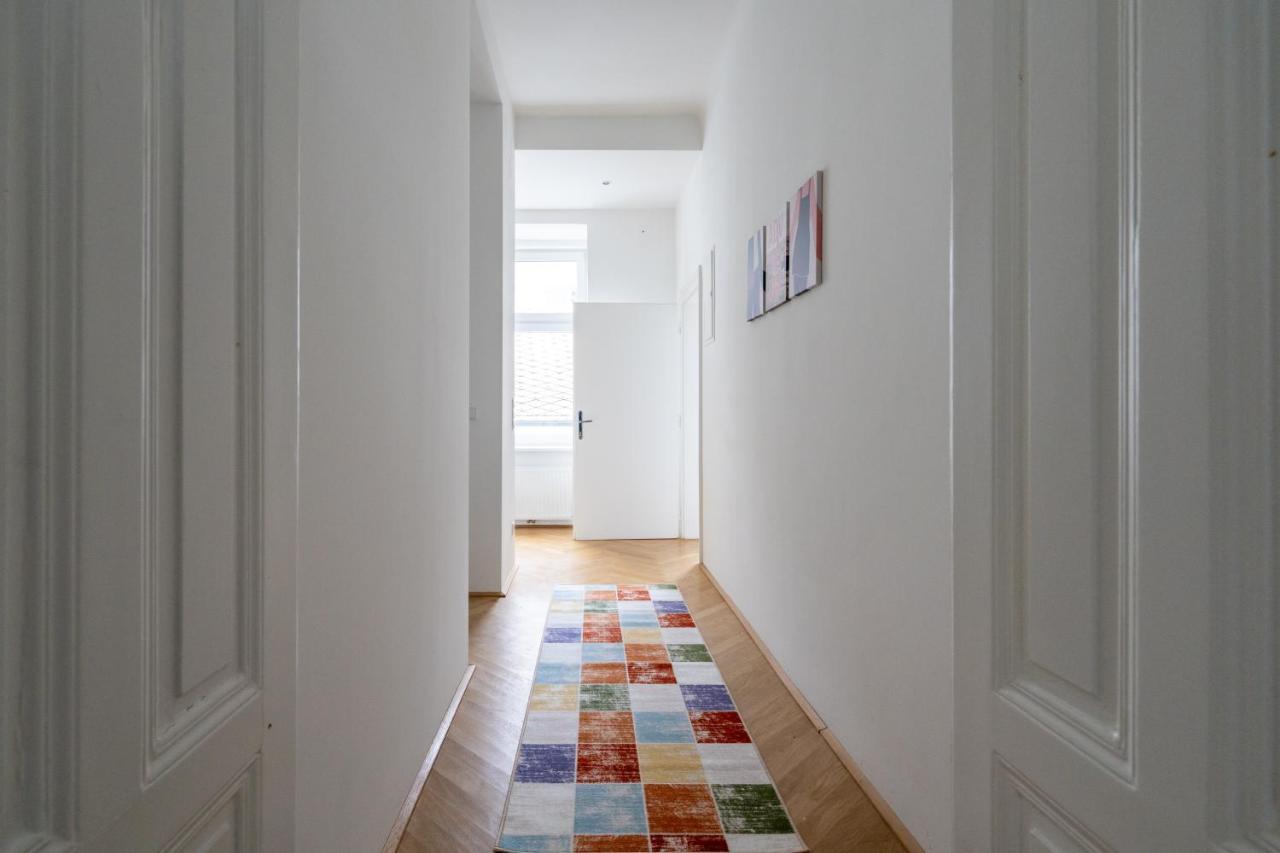Central Two Bedroom Apartment Vienna Exterior photo