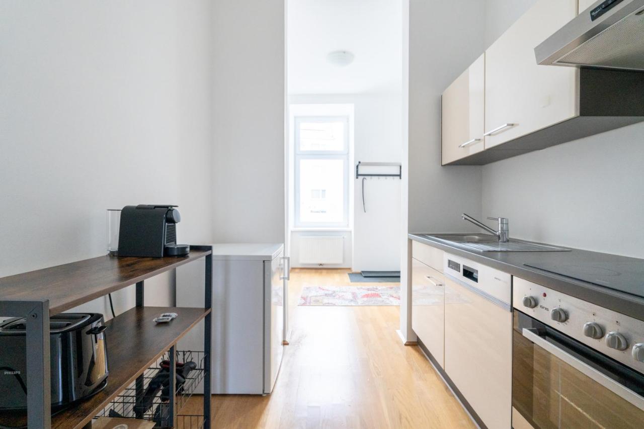 Central Two Bedroom Apartment Vienna Exterior photo