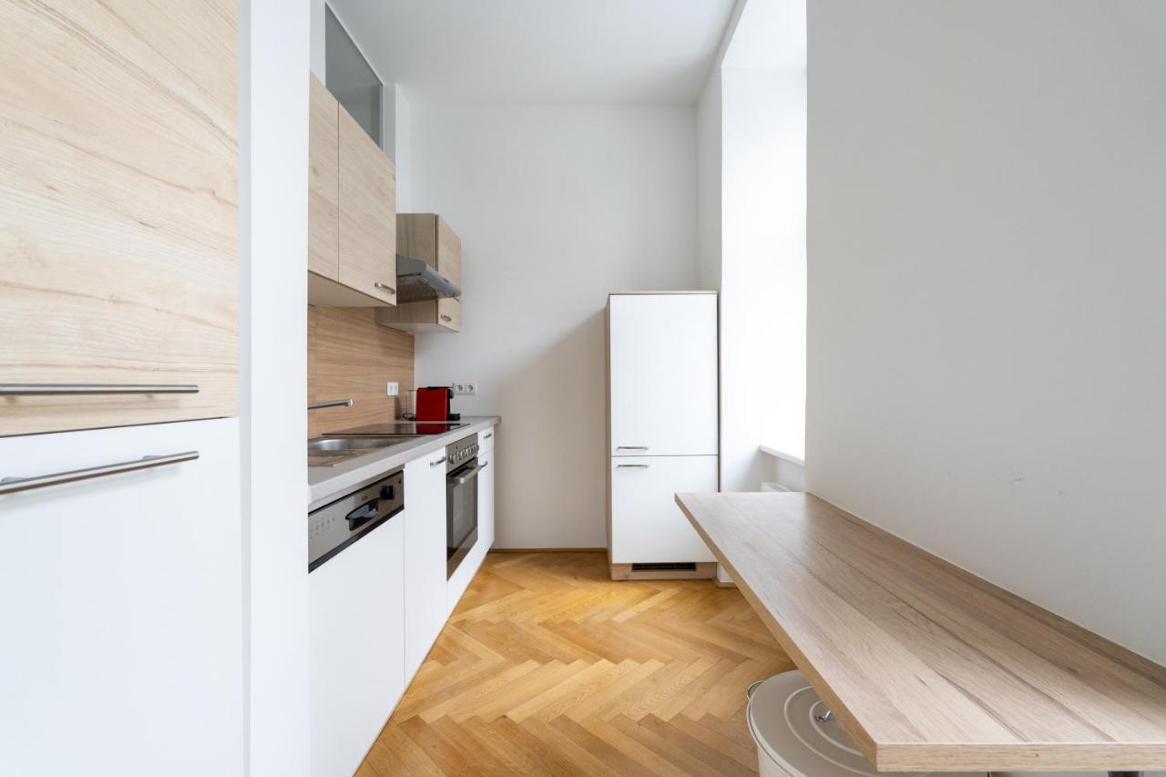 Central Two Bedroom Apartment Vienna Exterior photo