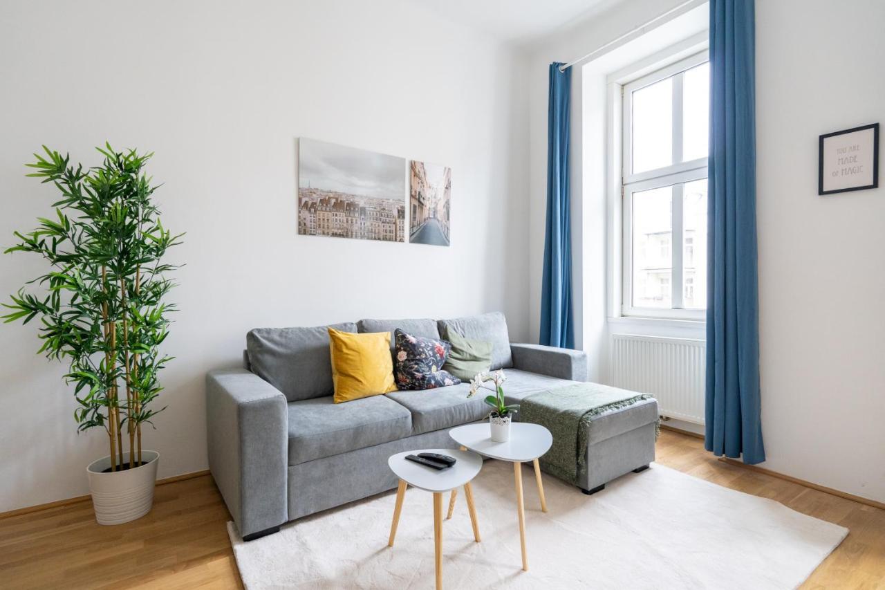 Central Two Bedroom Apartment Vienna Exterior photo